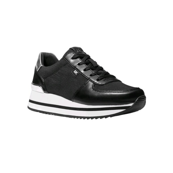 MICHAEL KORS BLACK WOMENS TENNIS SHOE SIZE 8 - Picture 1 of 13